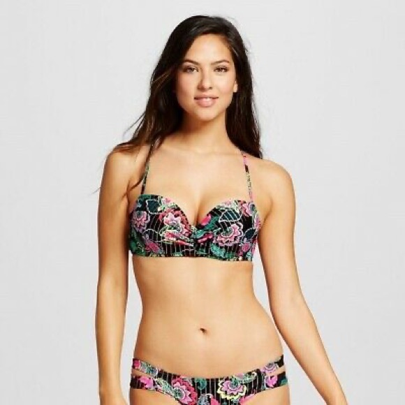 Shade & Shore Other - Shade & Shore Macrame Racerback Bikini Top